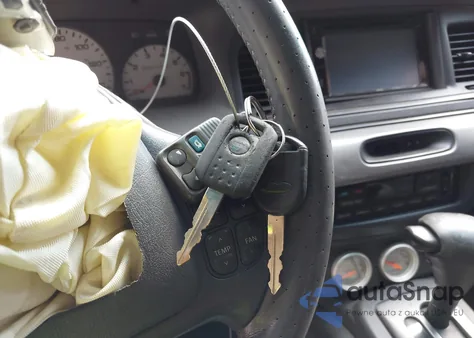 2003 Mercury Marauder from USA, damaged, VIN 2MEHM75V03X616869